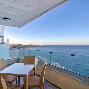 Appartamento Seafront With Balcony & Sea Views By Jl, Sliema