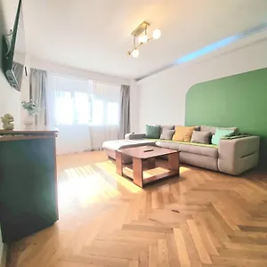 https://apt-tranquil-unirii-retreatold-town.bucharesthotelsnow.com